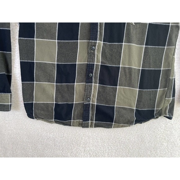 Levis Shirt Mens XL Green Plaid Button Down Long Sleeves Lightweight - Picture 3 of 11
